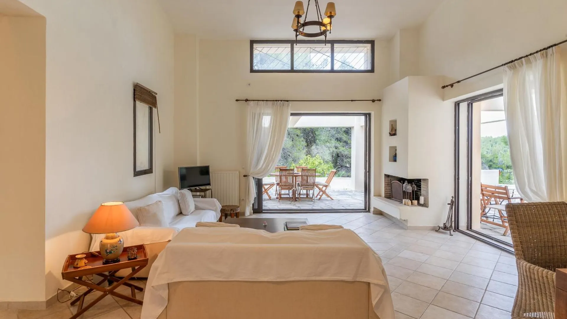 Emerald Grove By Halu! 2 Bedroom Villa With Playroom Sani