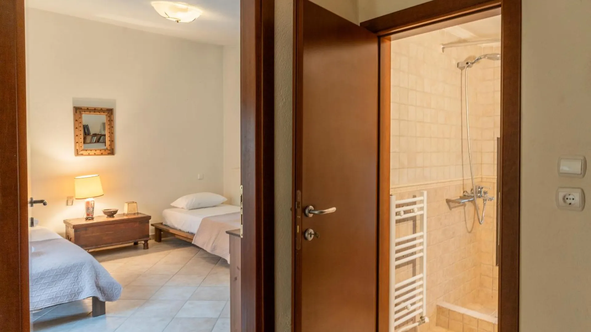 Emerald Grove By Halu! 2 Bedroom Villa With Playroom Sani