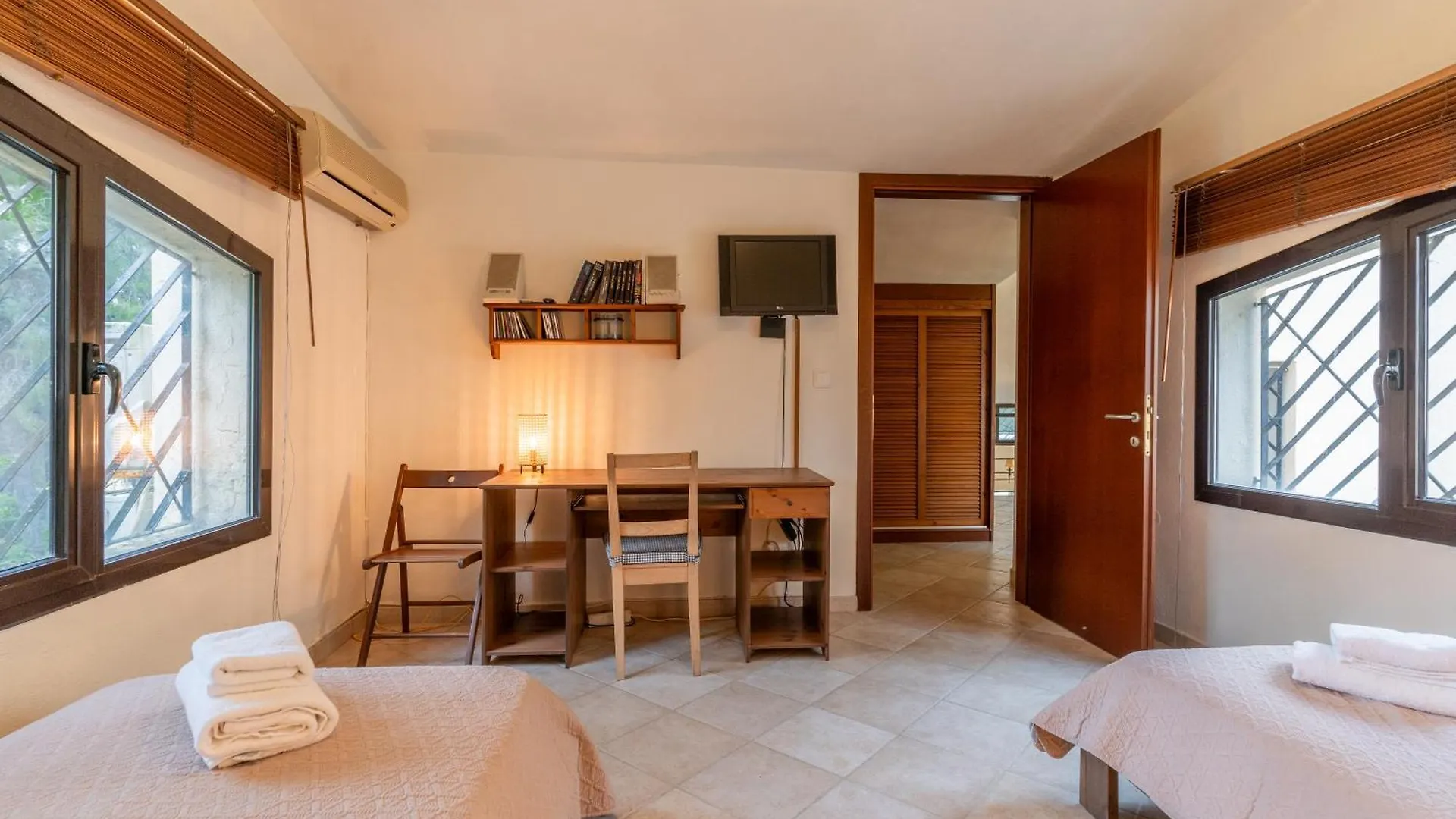 Emerald Grove By Halu! 2 Bedroom Villa With Playroom Sani