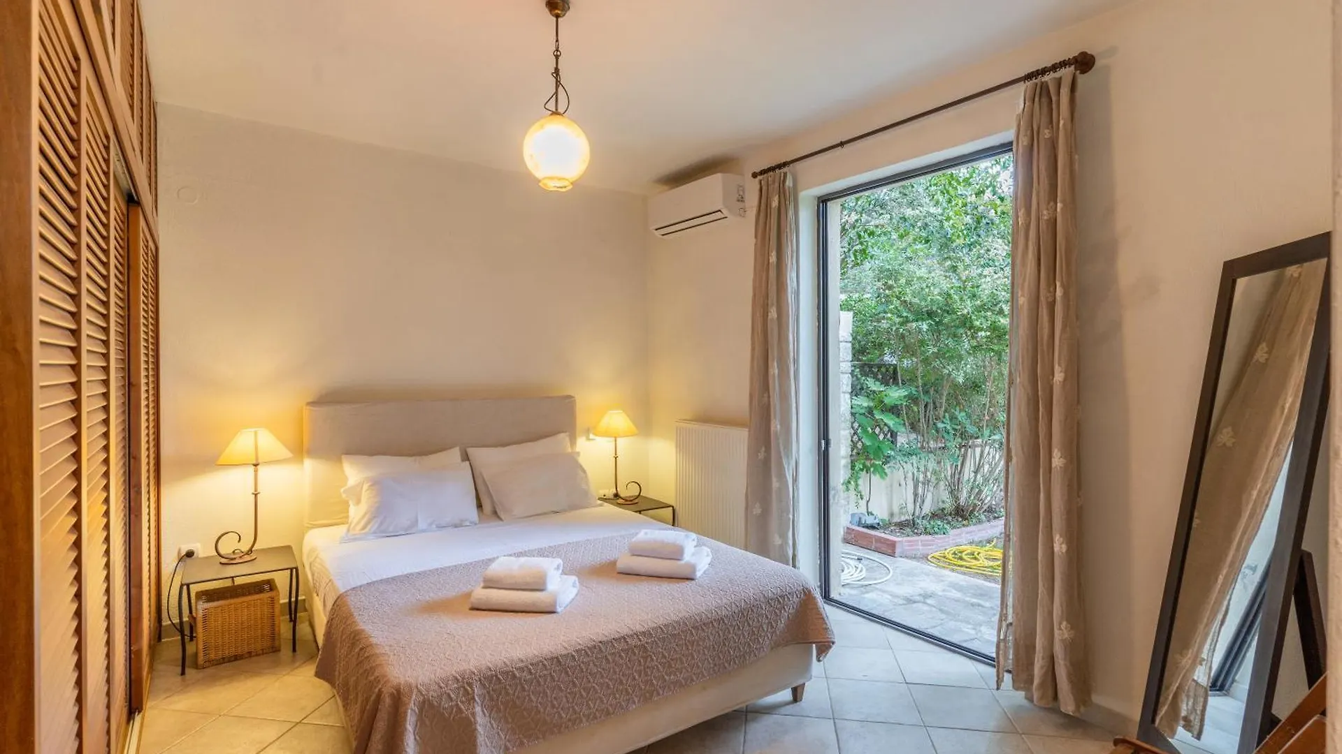 Emerald Grove By Halu! 2 Bedroom Villa With Playroom Sani  Grekland
